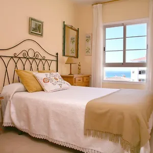 https://apartamento-con-vistas-en-nerja.1costadelsol.com